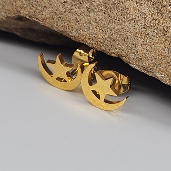 Minimalist Jewelry Elegant 14 kt Gold plate Moon Star Contemporary Design - Picture 12 of 13